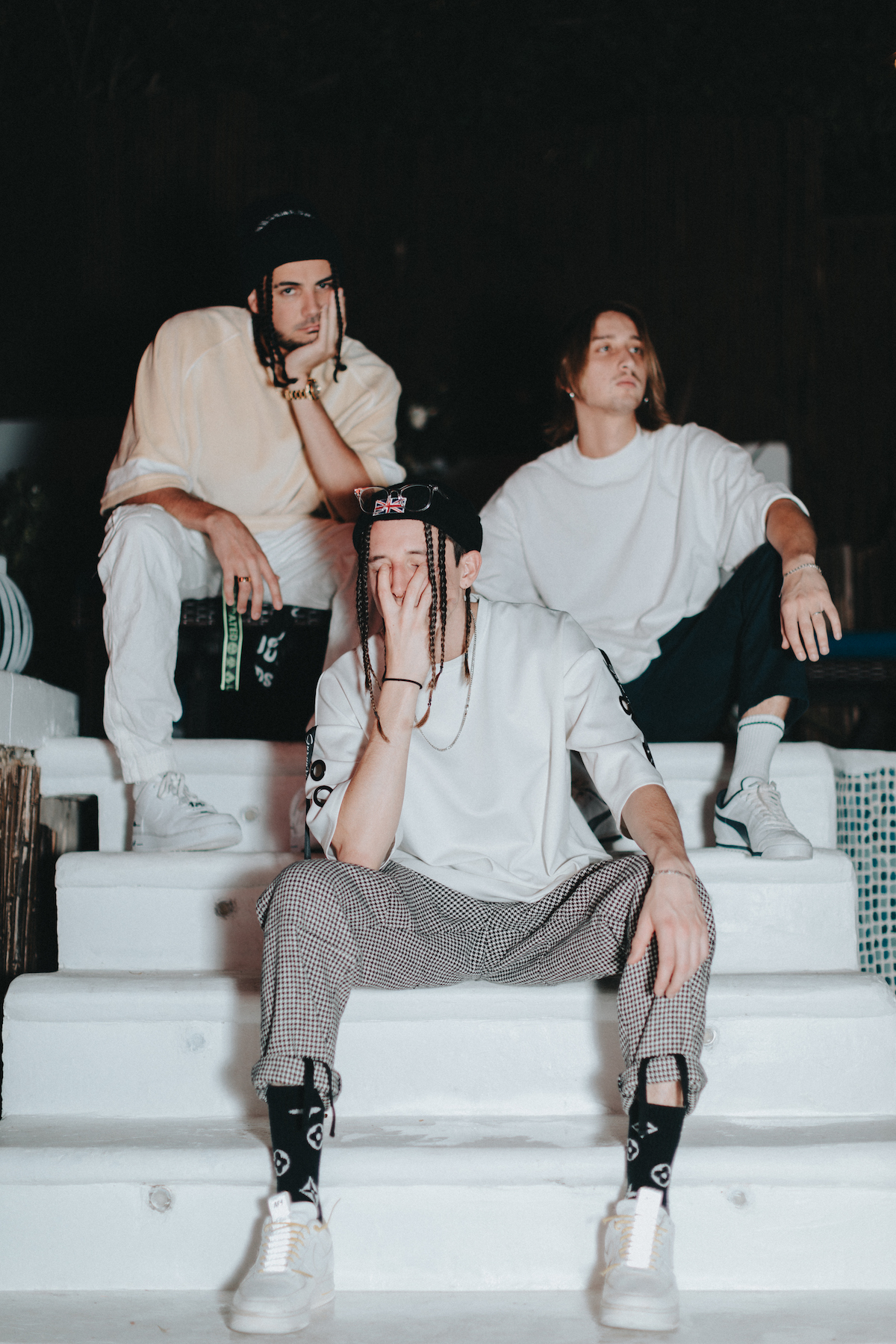 CHASE ATLANTIC // Drop New Single 'Out The Roof', Sign With Fearless ...