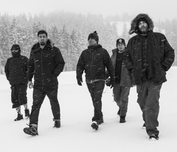 DEFTONES // Everything Counts in Gored Amounts