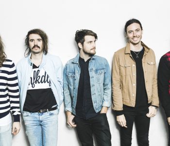 HANDS LIKE HOUSES // Drop ‘Ana’s Song (Open Fire)’ On Back Of Acoustic Tour