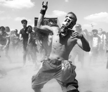 NIC BEZZINA // Photographer Nic Bezzina To Launch Music Photography Book ‘Release The Crowd’