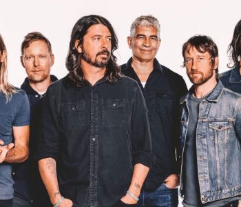 FOO FIGHTERS // Concrete And Gold