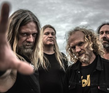 HARD NOISE: CORROSION OF CONFORMITY // No Cross No Crown