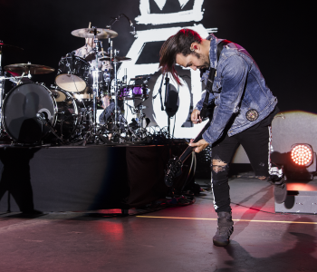 FALL OUT BOY // Pop Punk Heroes Light Brisbane Up