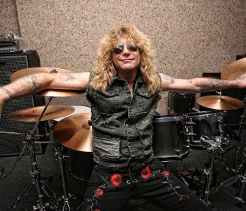 STEVEN ADLER // Guns A-Blazin’