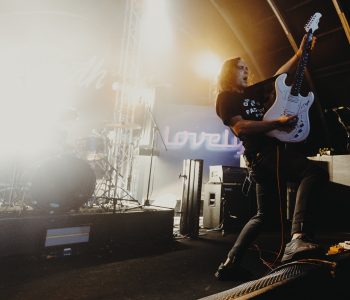 DZ DEATHRAYS // Clearly ‘Feeling Good, Feeling Great’ In Their Newest Video