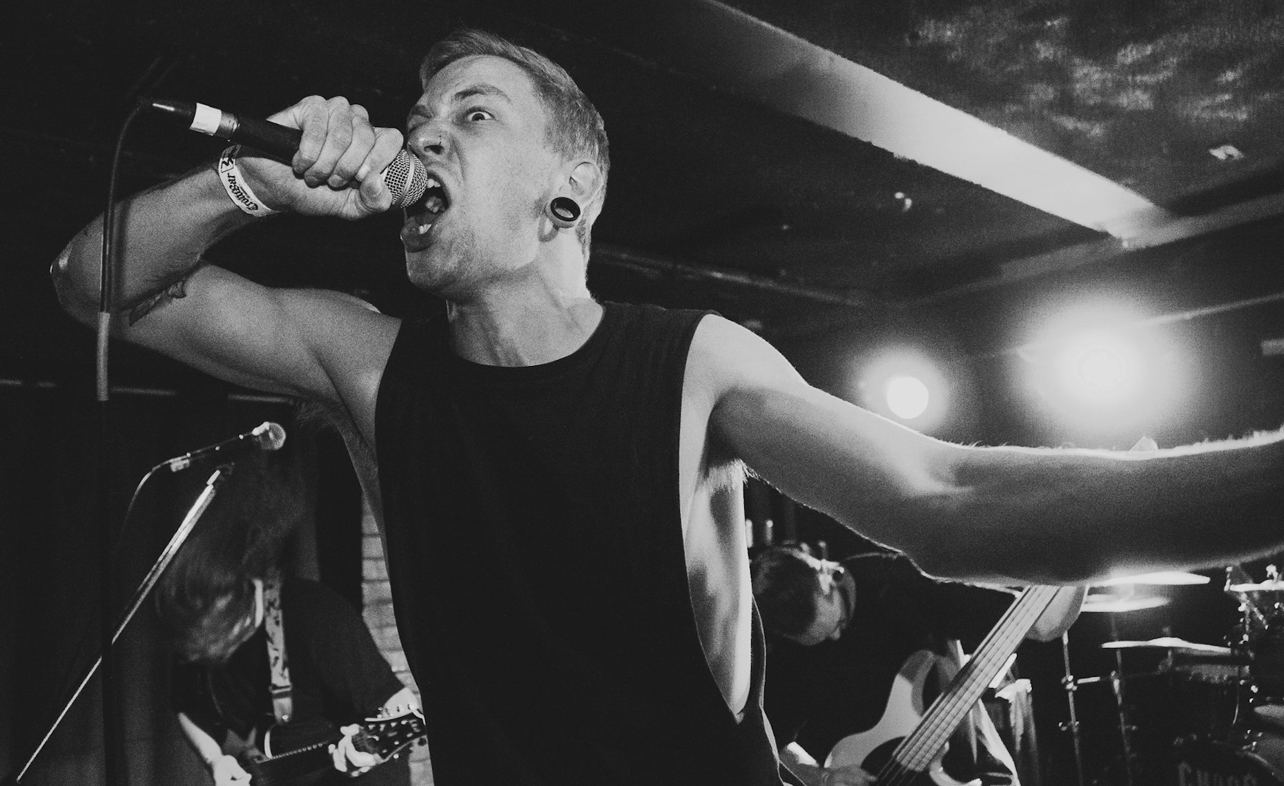 A NIGHT IN TEXAS // Death To The Lads - Hysteria Magazine
