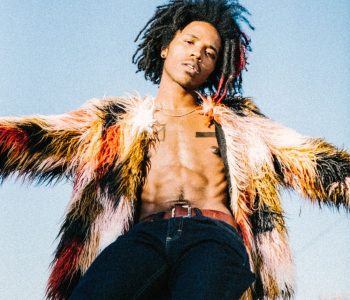 DE’WAYNE // Shares Powerful Single ‘National Anthem’