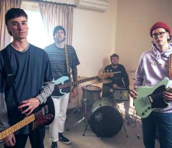AGAPANTHER // Drop Heart Wrenching New Track ‘Last Legs’