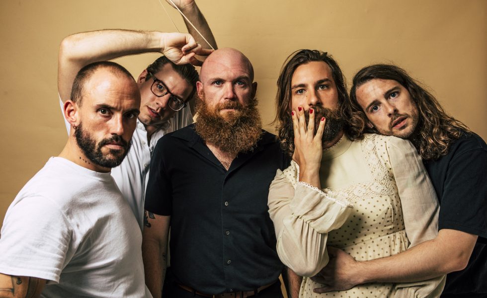 idles hysteria