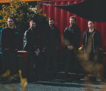 PREMIERE: KNIFE HANDS // The Loudest Lie