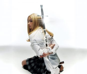 POPPY // “I Don’t Close Myself To Any Possibilities Of Things Coming Into My Ether”